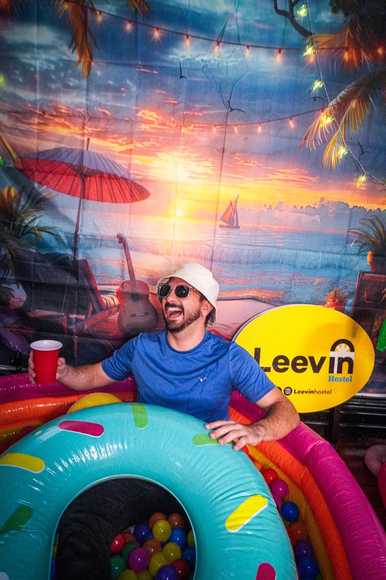 Leevin Hostel George Дъблин Екстериор снимка